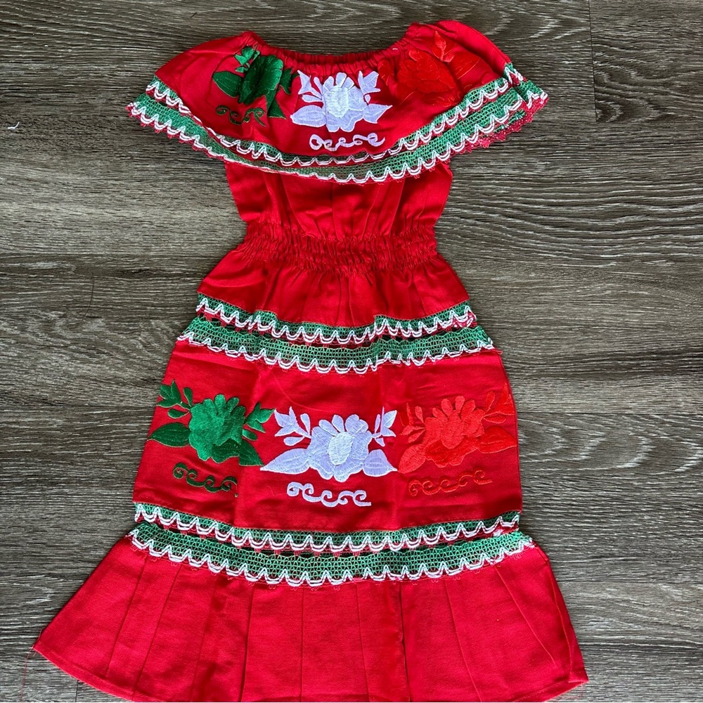 Embroidered Mexican Girls Dress, long dress/ Vestido Mexicano, Fiestas P…